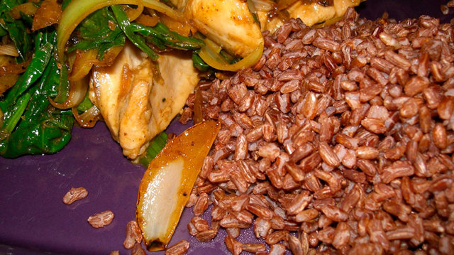 Красный рис — польза и вред, как вкусно приготовить